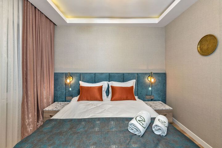 Room 8 of 47