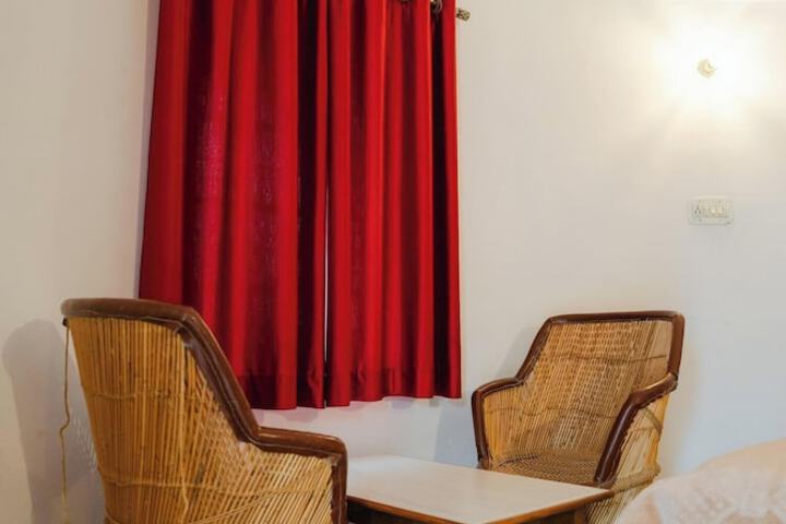 Room 3 of 26