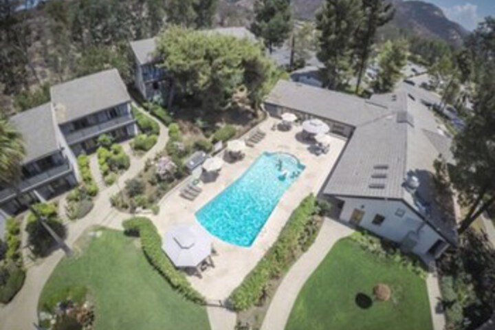 Pool 43 of 64