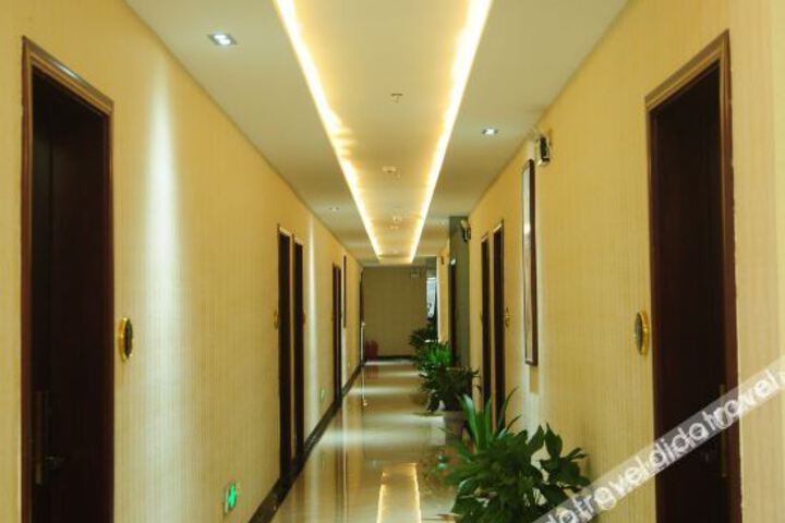 Hotel Interior 6 of 17
