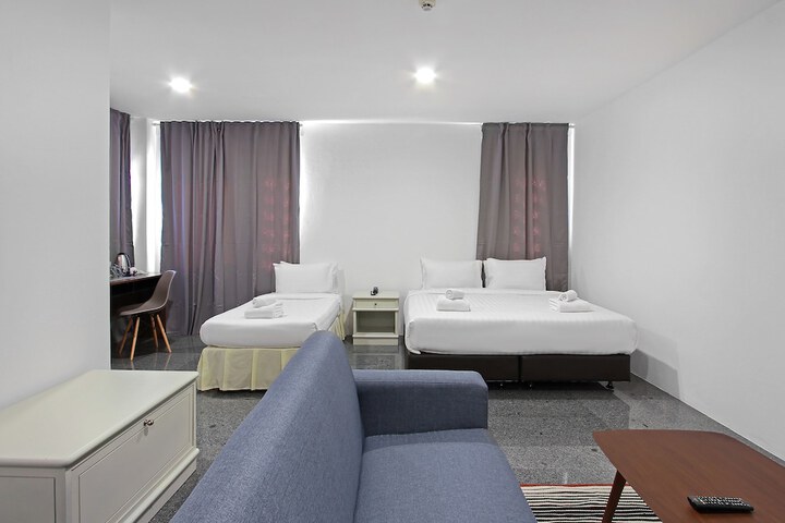 Room 42 of 69