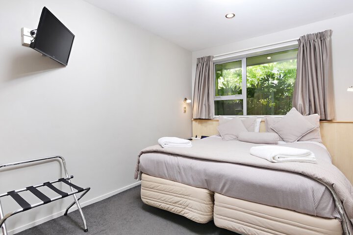 Room 16 of 49