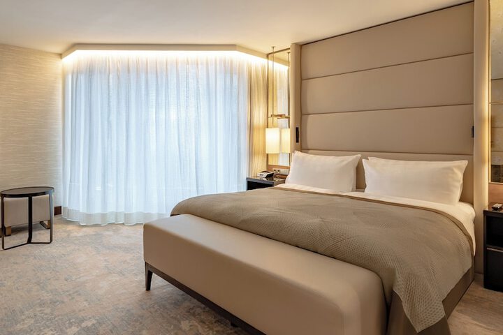 Room 257 of 457
