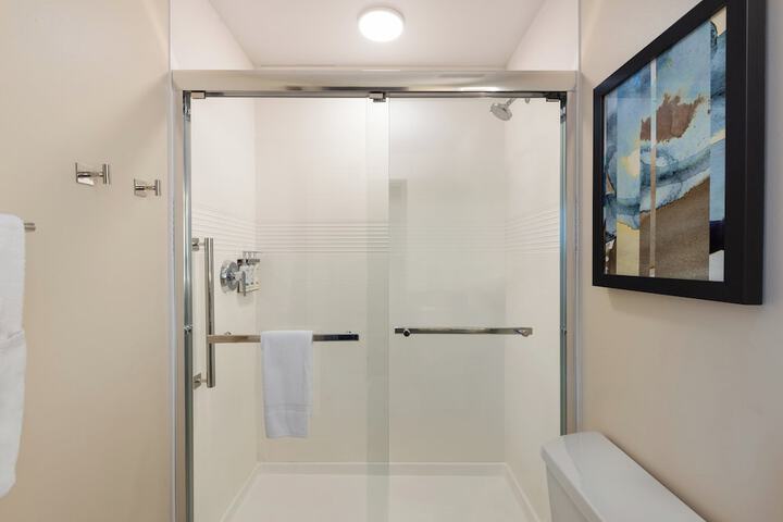 Clean Restrooms