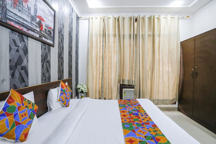 Room 16 of 30