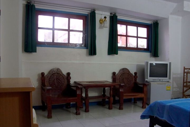 Room 6 of 70