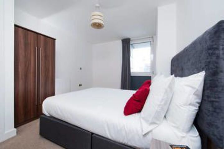Room 8 of 26