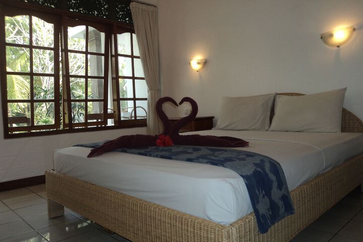 Room 4 of 72