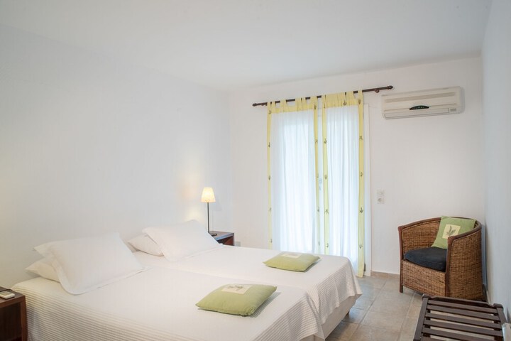 Room 14 of 72