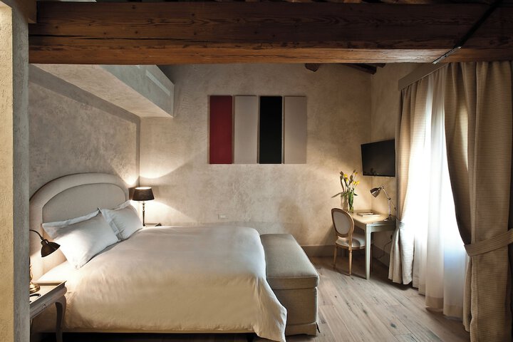 Room 43 of 139