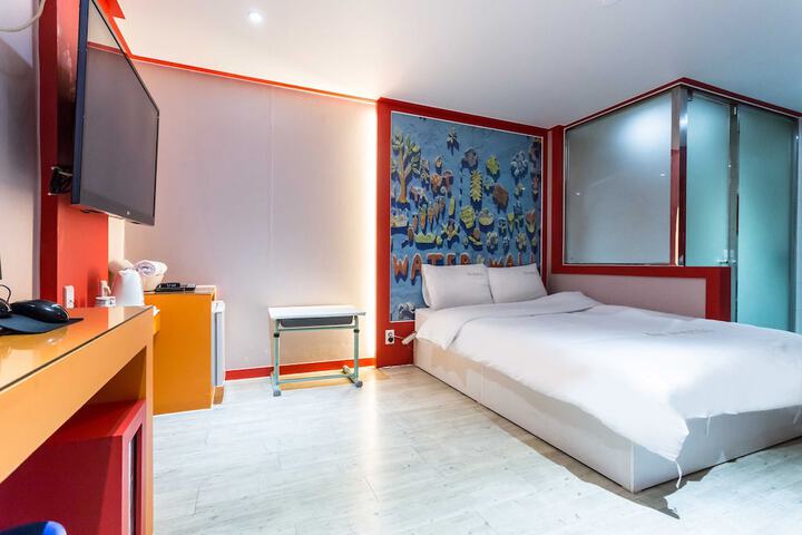 Room 7 of 54