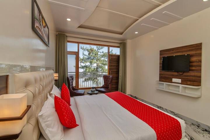 Room 11 of 21