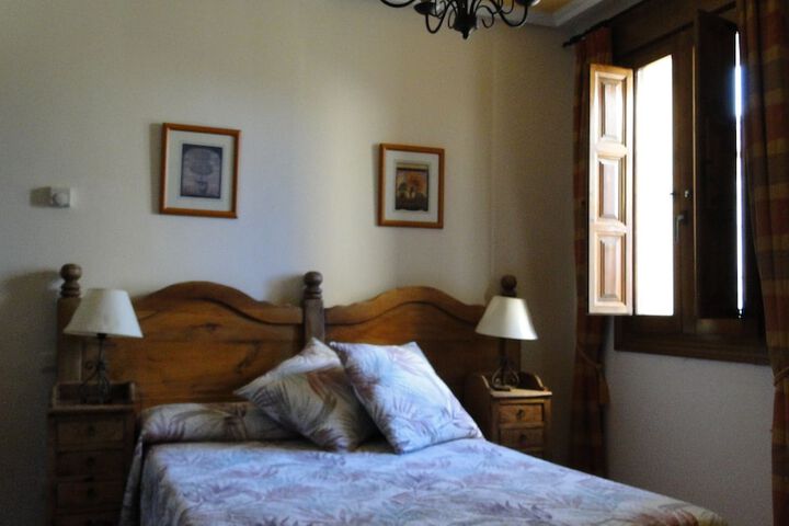 Room 12 of 48