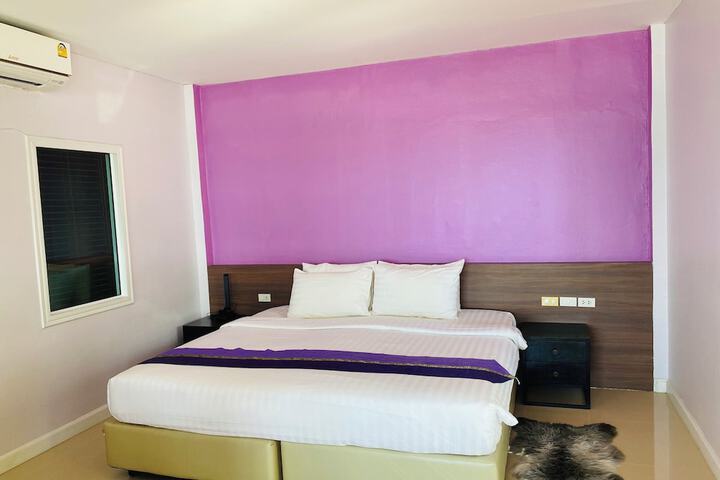 Room 19 of 137