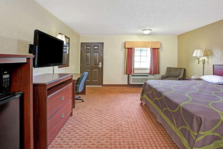 1 King Bed Mobility Accessible (16 of 18)