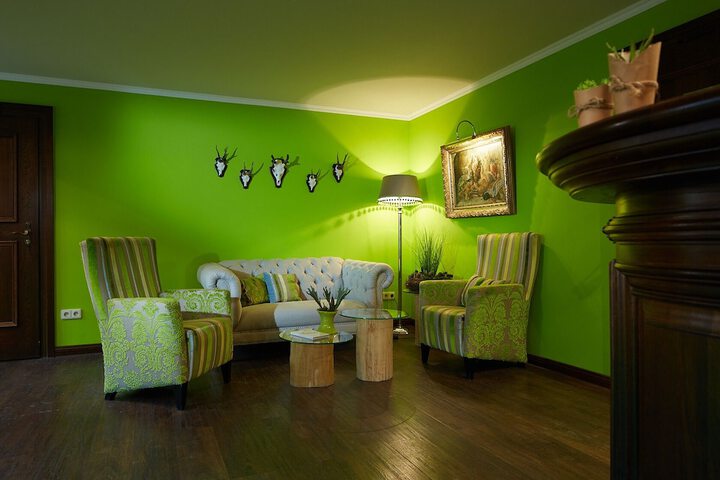 Guest Lobby