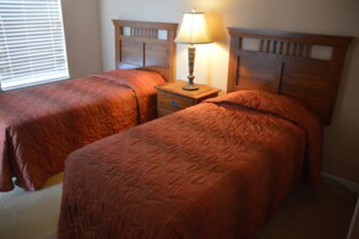 Room 72 of 108