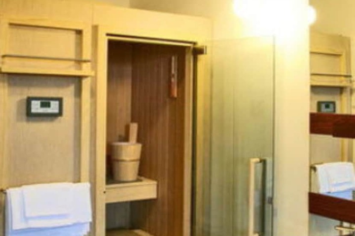 Room 64 of 101
