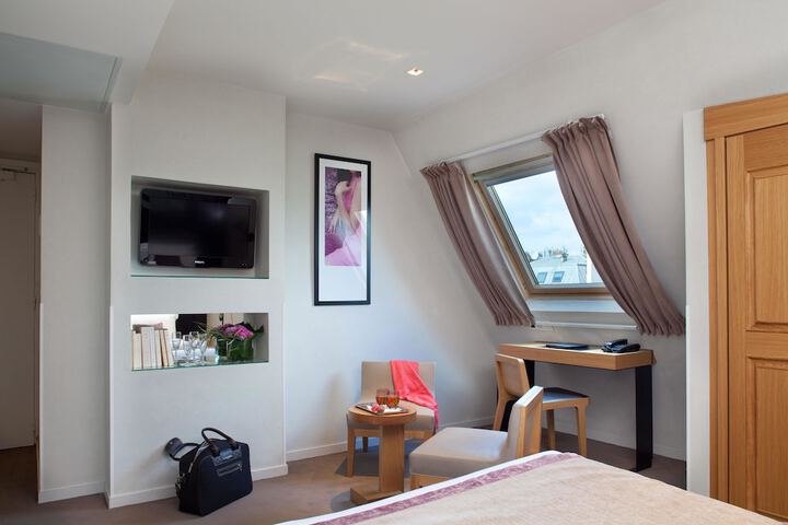 Room 18 of 35