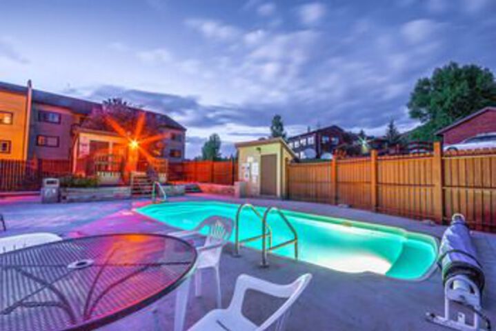 Pool 160 of 168