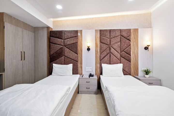 Room 21 of 31