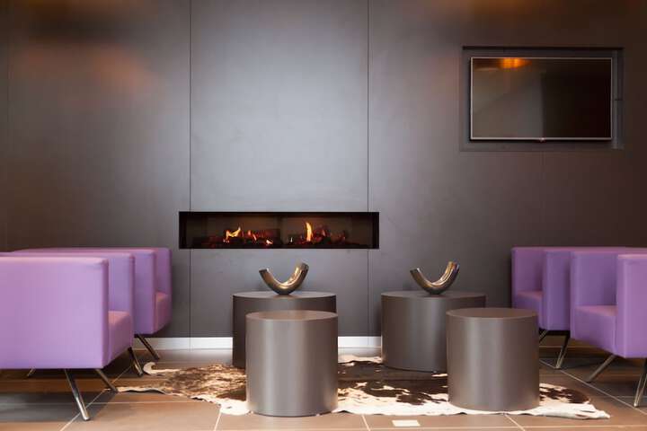 Guest Lobby