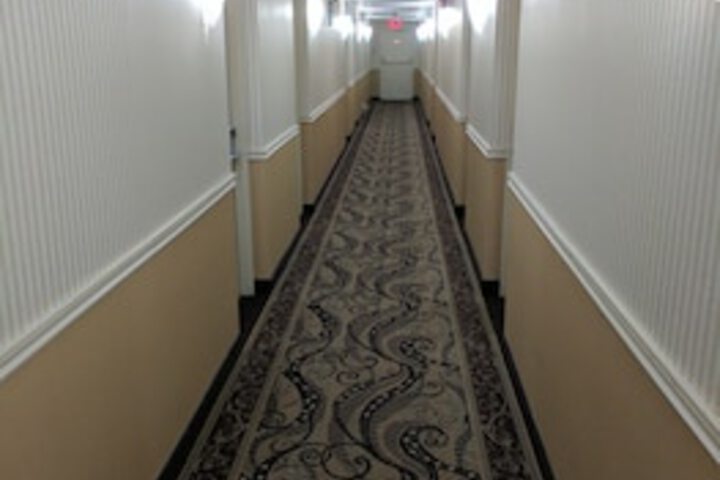 Ballroom/Hall 91 of 108