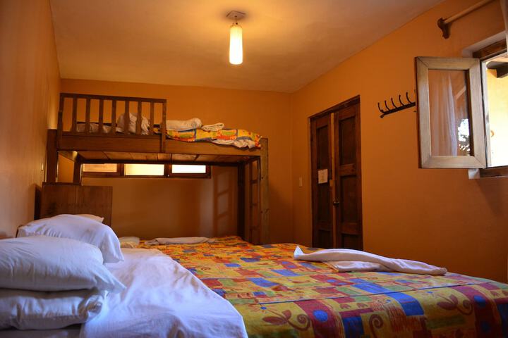 Room 7 of 127