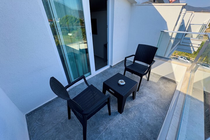 Terrace/Patio 30 of 64