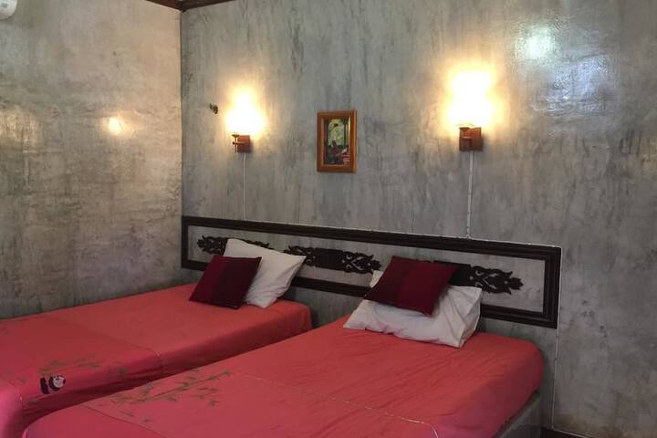 Room 10 of 62