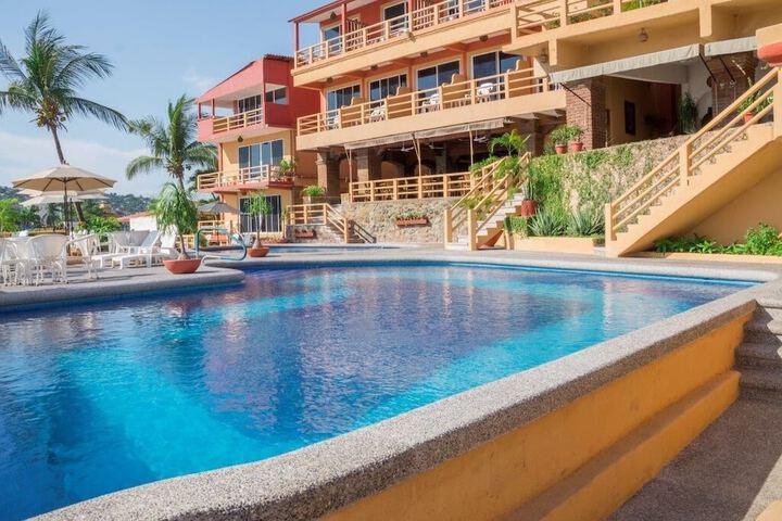 Pools & Facilities