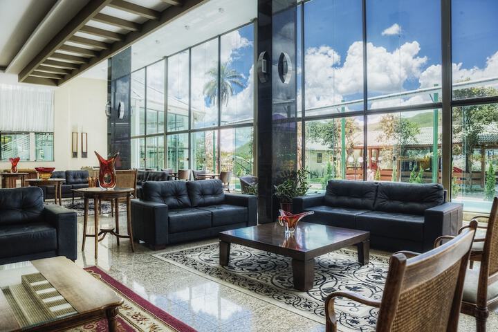 Guest Lobby