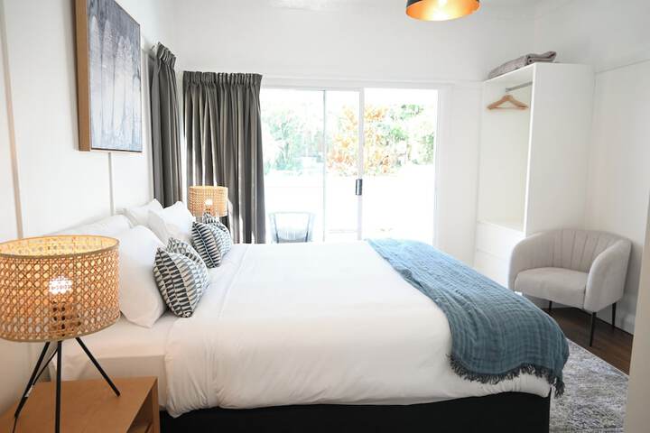 Room 5 of 26