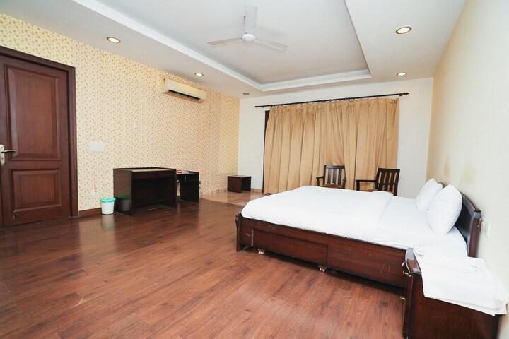 Room 15 of 39