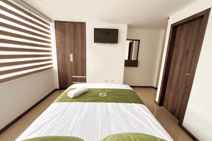 Room 4 of 10