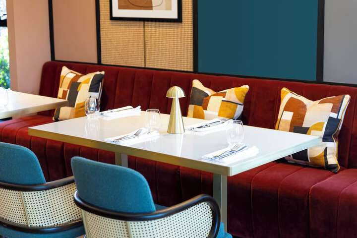 Dining 52 of 88