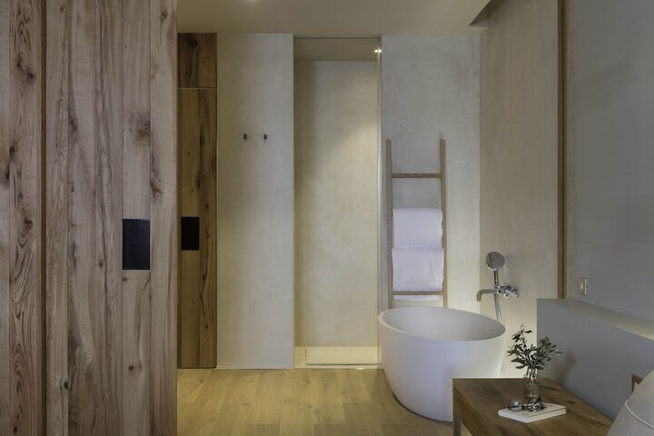 Room 46 of 140