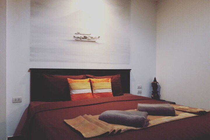 Room 13 of 48