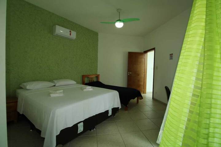 Room 14 of 22