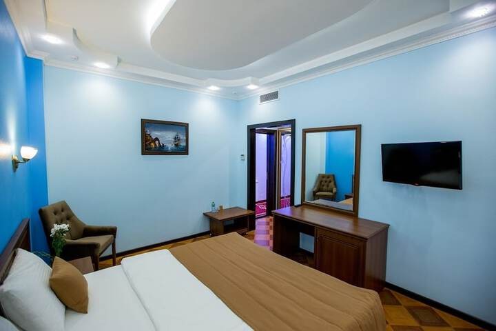 Room 21 of 54