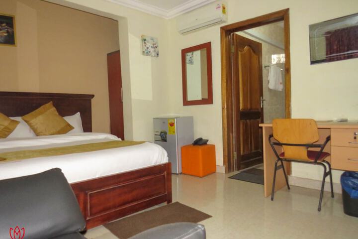Room 28 of 119