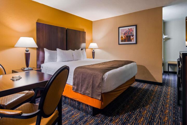 2 Double Beds Upstairs High Speed Internet Micro Frig Full Breakfast (9 of 9)