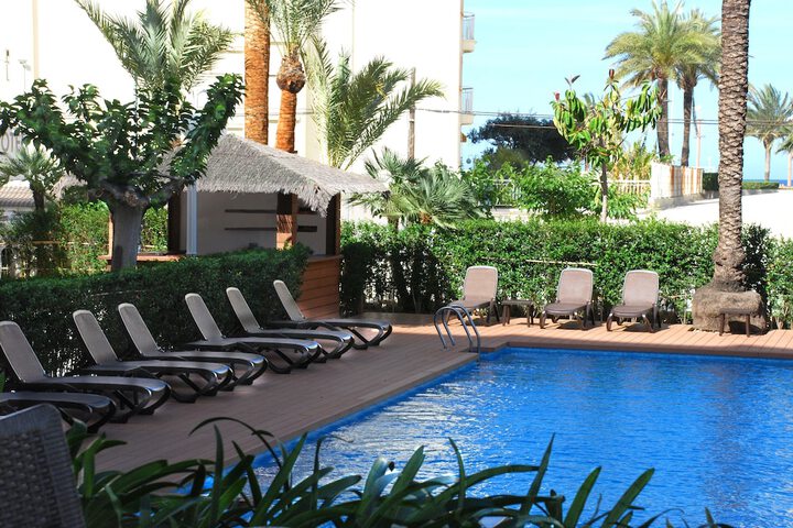Pool 25 of 55