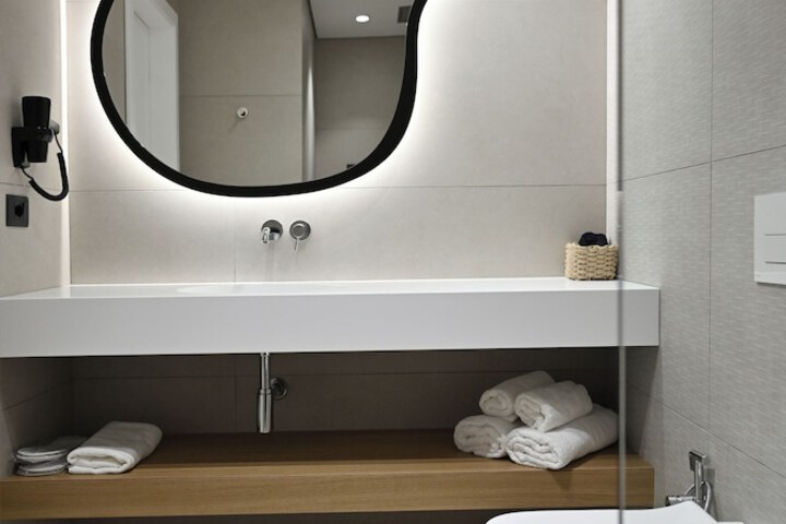 Room 40 of 72