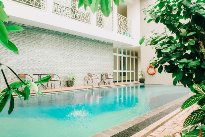 HOTEL SG17