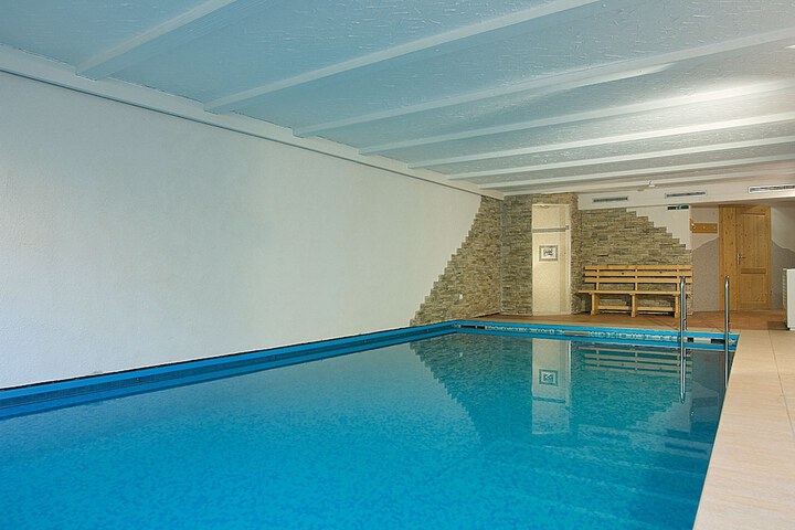Pool 4 of 16