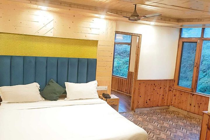 Room 7 of 25
