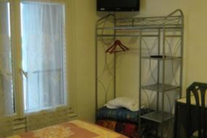 Room 27 of 28