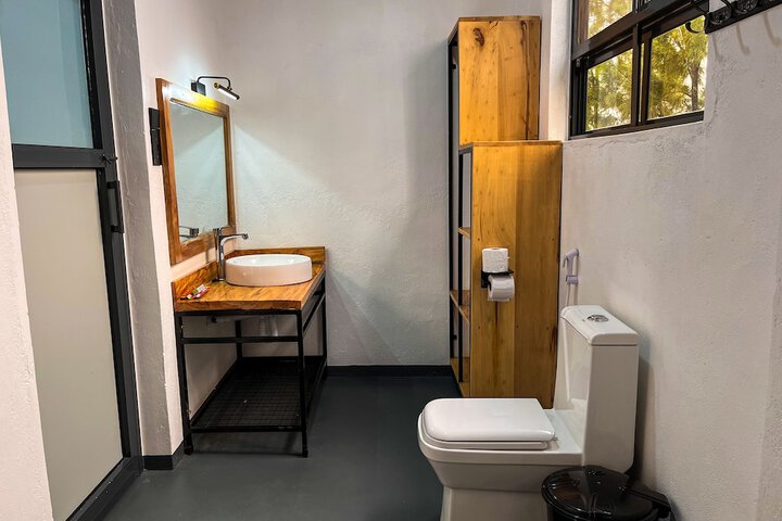 Room 38 of 84