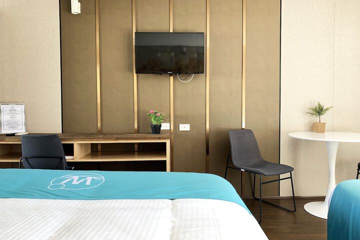Room 15 of 43